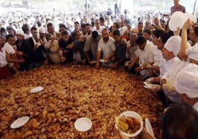 برعاية مطعم أبو طارق أكبر طبق كشري في العالم 6 xniagucr19992