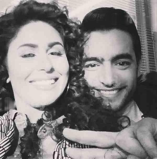 شاهد الفنانة مي سليم في سيلفي طريف مع النجم هاني سلامة 6 2015-02-25_00090
