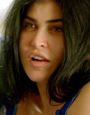 30 فنانه عربية بدون مكياج فمن الأجمل 12 img girls ly1379255119 824