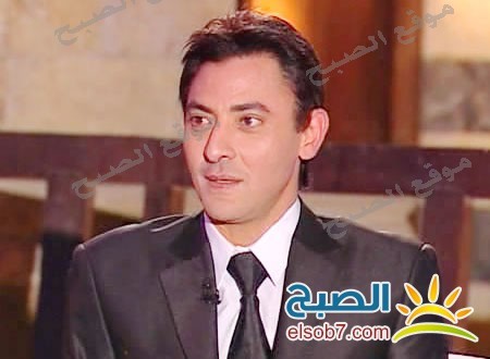 شاهد بالصور رد فعل فتحى عبد الوهاب عند تواجد أسد بجانبه !!