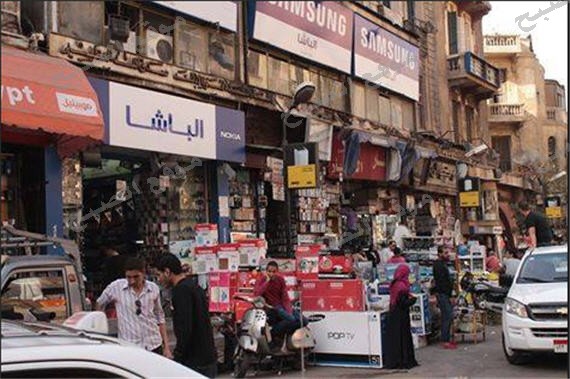 شارع عبد العزيز يتحول لمدينة اشباح بعد مداهمة متكررة من الحكومة