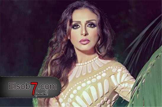 شاهد بالفيديو جمهور أنغام يستقبلها ب ” يييييييي ” والفنانه ترد