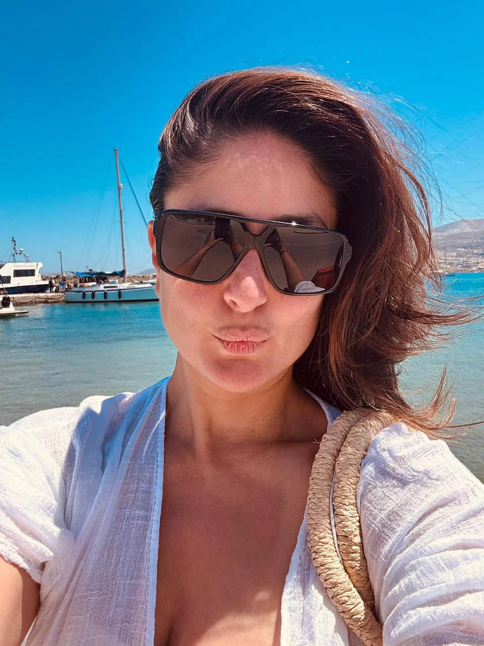 بعد شائعة وفاتها.. 10 حقائق حول كارينا كابور Kareena Kapoor وعمرها الحقيقي يصدم الجميع 10 وفاة كارينا كابور
