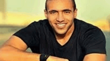 عوفاة عمرو ستين