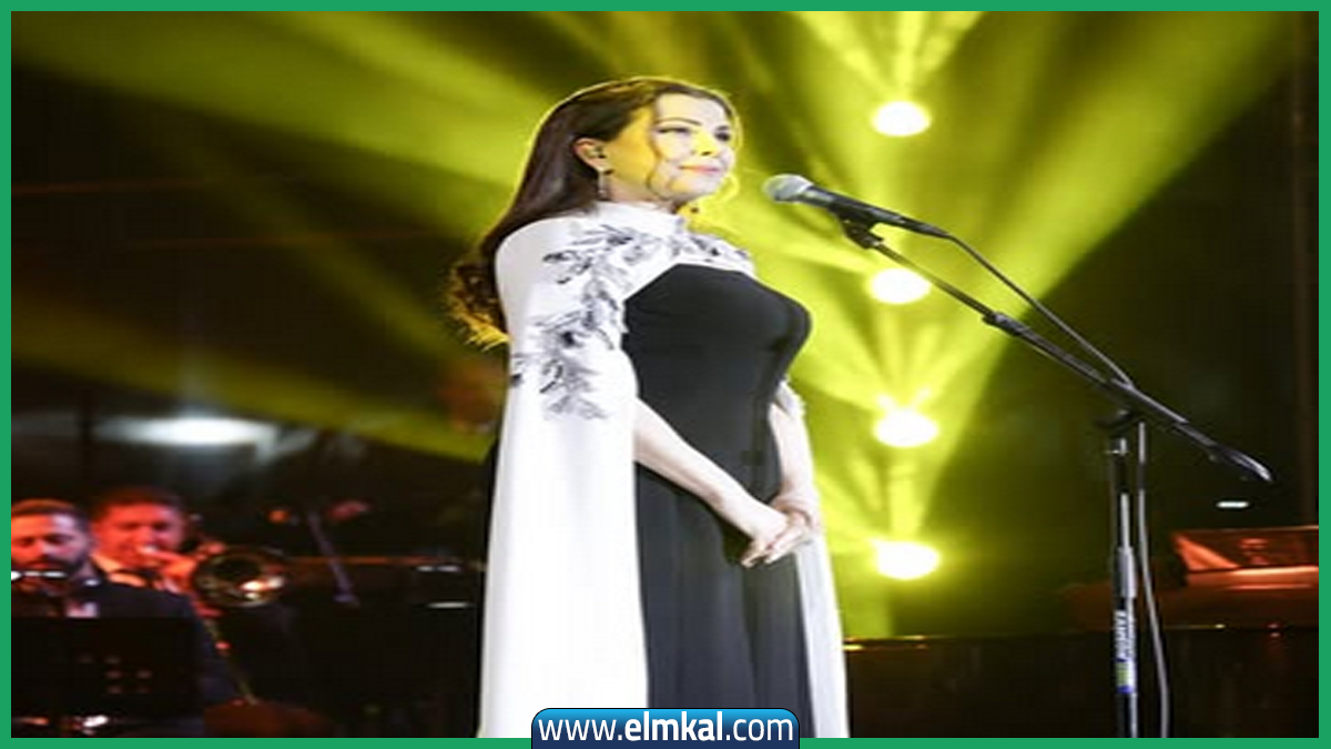 ماجدة الرومي تغني في الاوبرا وترفع علم مصر 5 ماجدة الرومي
