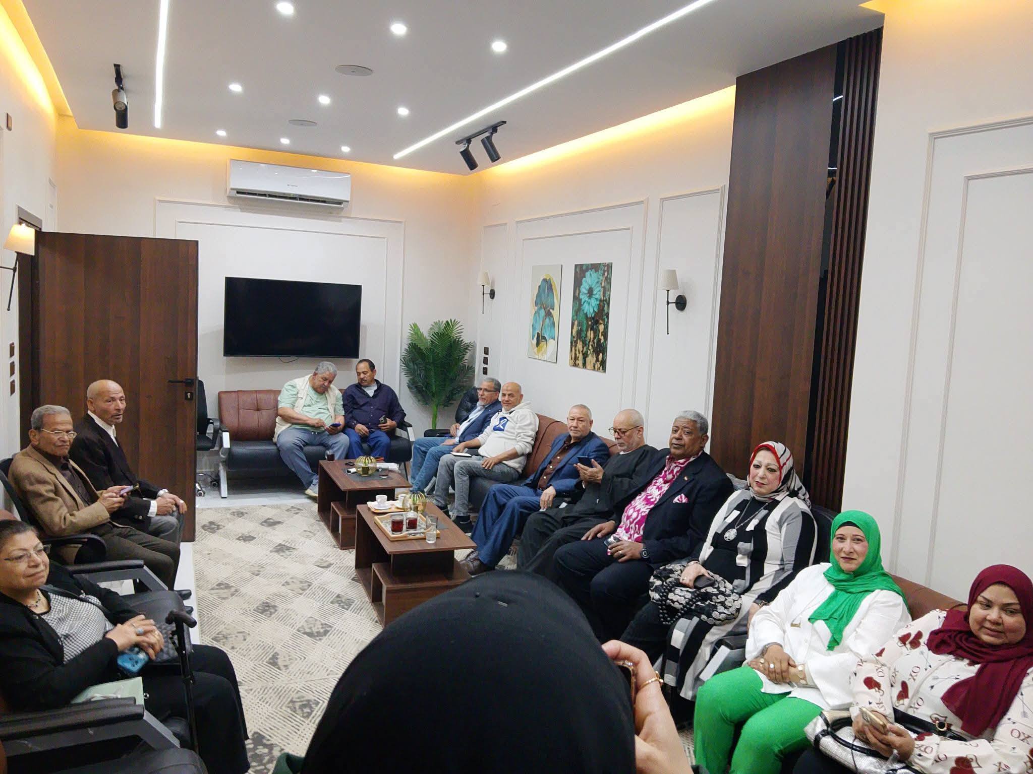 النقابة الفرعية بالشرقية في استضافة مؤسسة الحفناوي للتنمية 14 نادي الادب في الشرقية 3