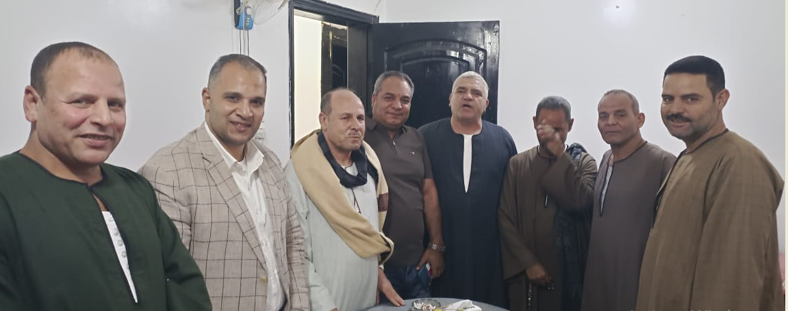 ميعاد عرفي للصلح بين عائلتين في منزل المحامي وائل أبو العز 12 وائل ابو العز