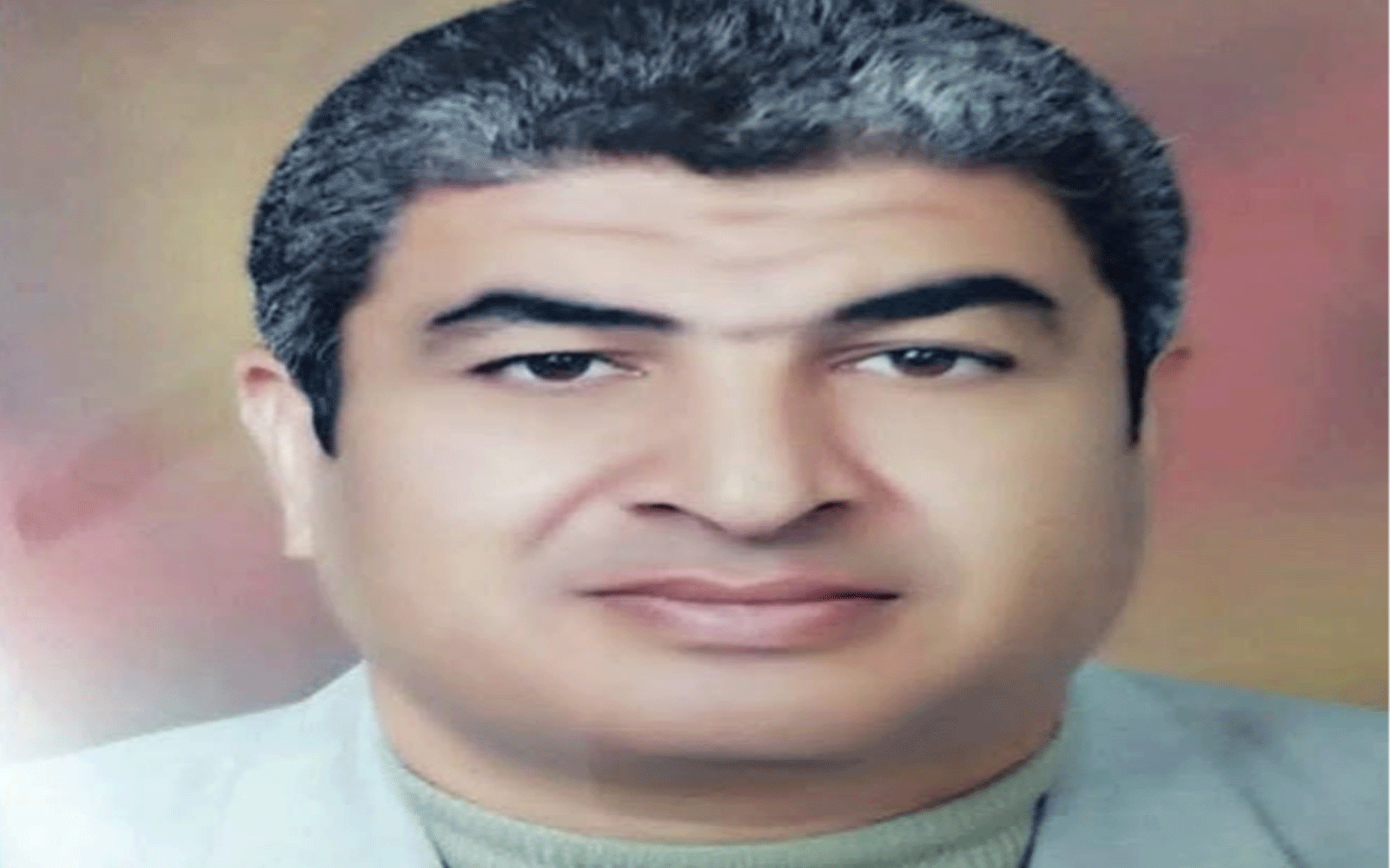 ََكَان نِفسُه يِكُون بَلكُونه لبَحرْ.. شعر: محمد التمساح