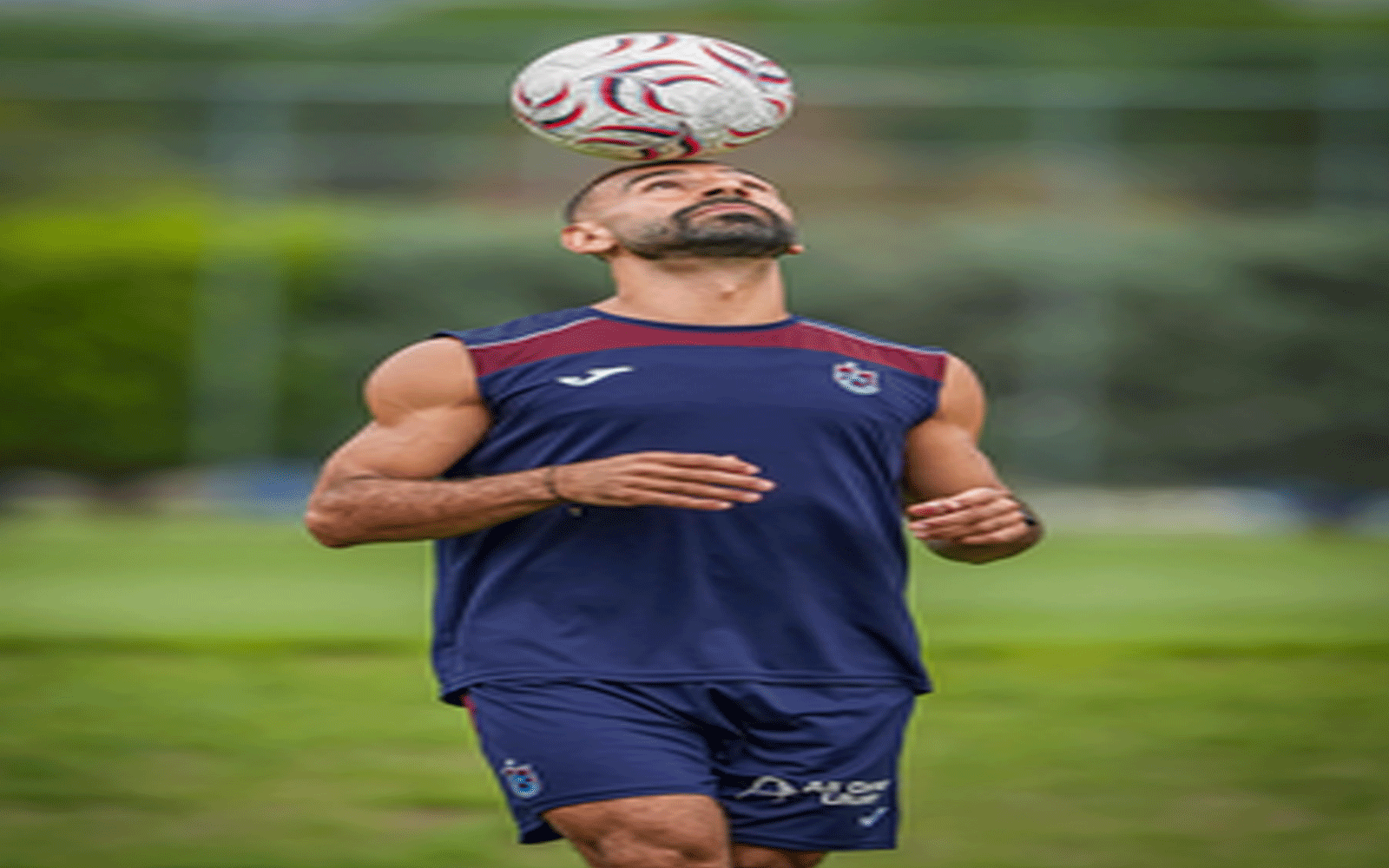 حسام حسن يستقر على قائمة المحترفين لمعسكر منتخب مصر